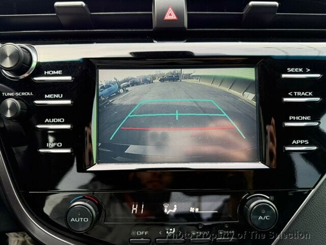 2018 Toyota Camry SE W/ LANE KEEP & ADAPTIVE CRUISE - 22983235 - 26