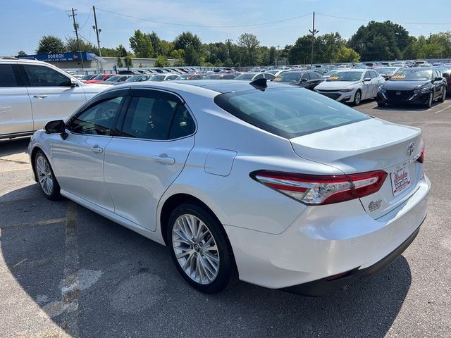 2018 Toyota Camry XLE V6 Automatic - 23064510 - 3
