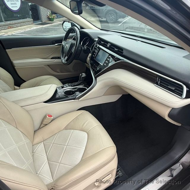 2018 Toyota Camry XLE W/ENTUNE AUDIO, CONVENIENCE PKG & BLIND SPOT - 23040027 - 41