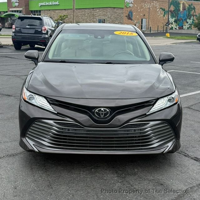 2018 Toyota Camry XLE W/ENTUNE AUDIO, CONVENIENCE PKG & BLIND SPOT - 23040027 - 4