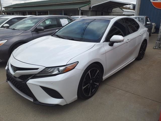 2018 Toyota Camry XSE Automatic - 22656102 - 3