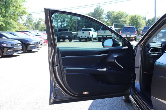 2018 Toyota Camry XSE Automatic - 23068946 - 9