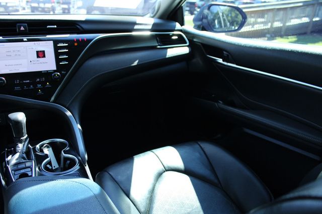 2018 Toyota Camry XSE Automatic - 23068946 - 13