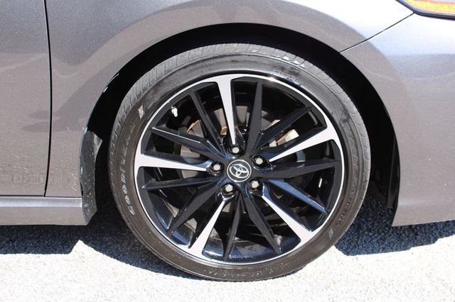 2018 Toyota Camry XSE Automatic - 23068946 - 31