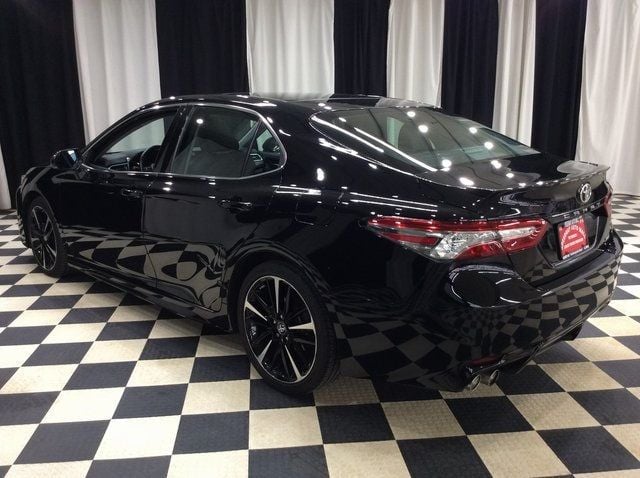 2018 Toyota Camry XSE Automatic - 21880921 - 3