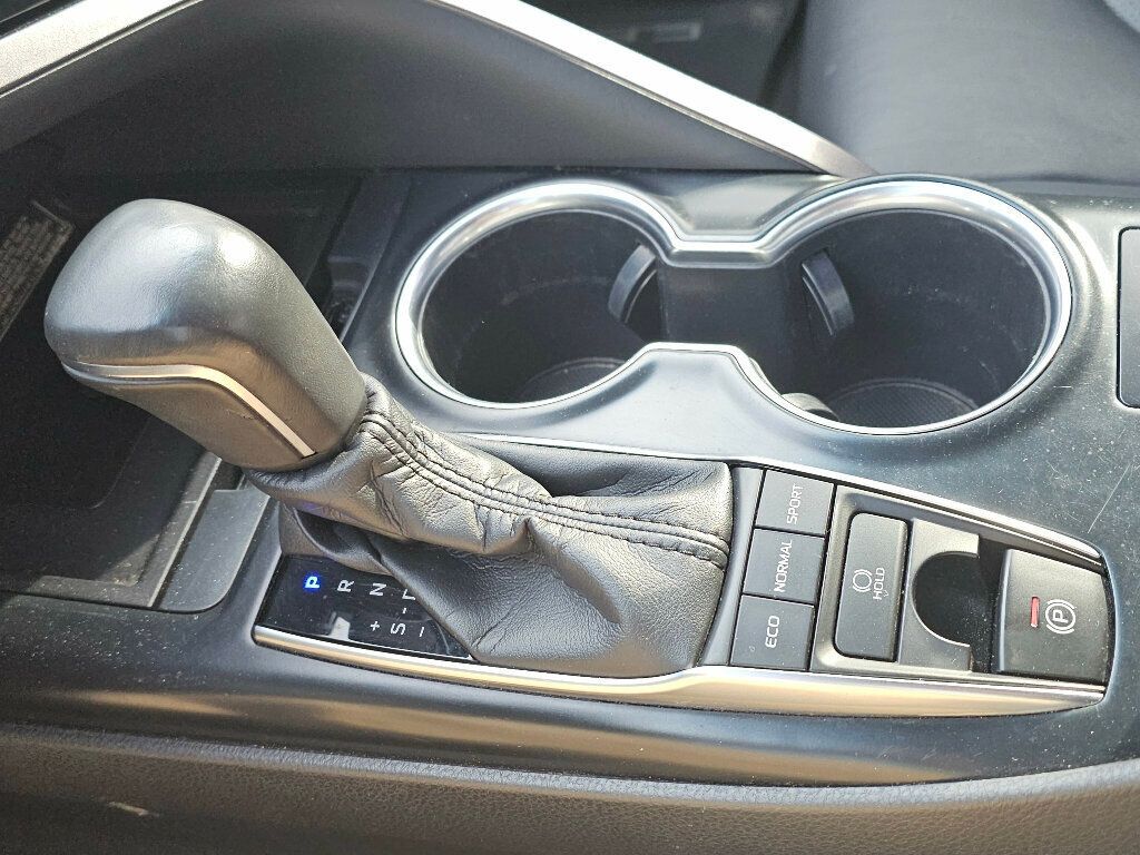 2018 TOYOTA CAMRY - Image 24