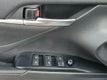 2018 Toyota Camry XSE Automatic - 22955693 - 31
