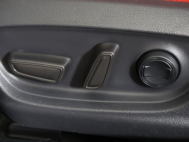 2018 Toyota Camry XSE V6 Automatic - 22947720 - 33