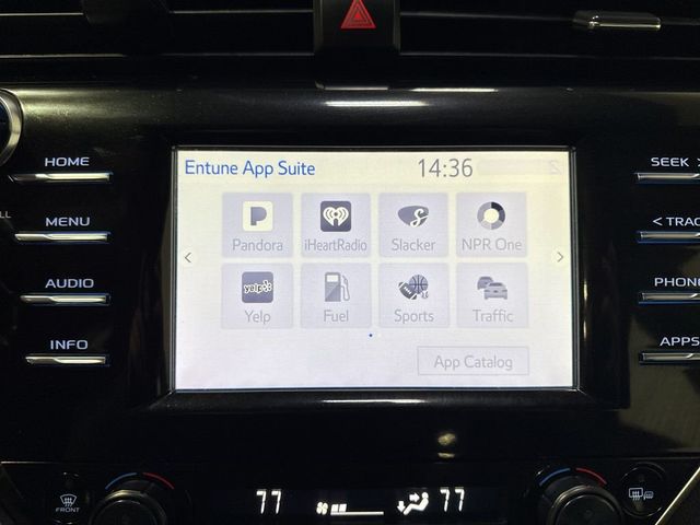 2018 Toyota Camry Hybrid  - 22987323 - 16