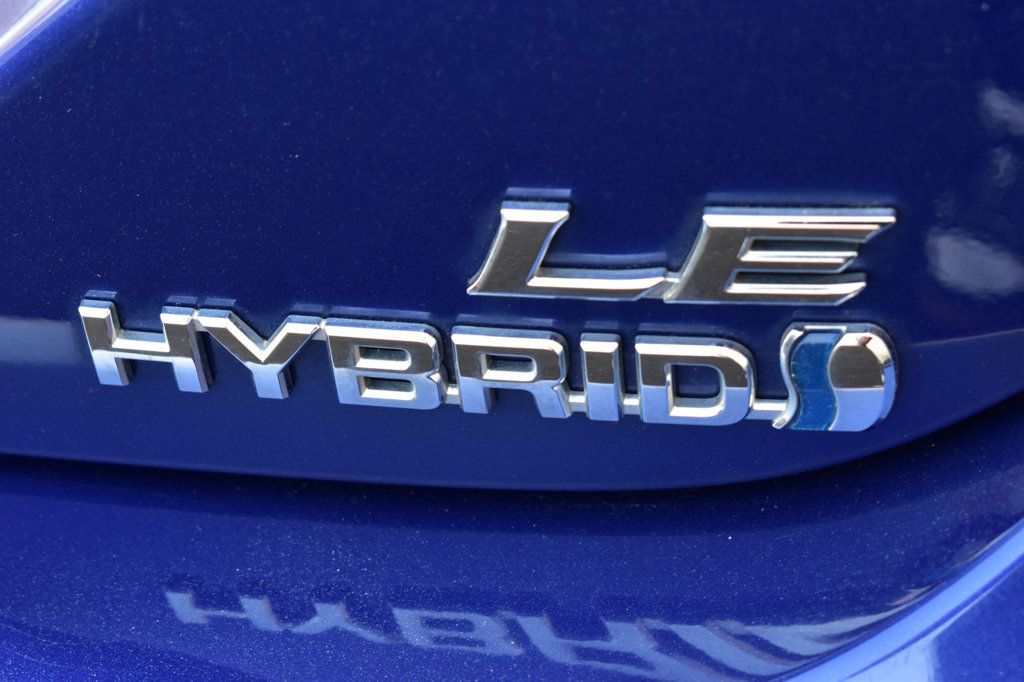 2018 Toyota Camry Hybrid LE CVT - 22370357 - 53