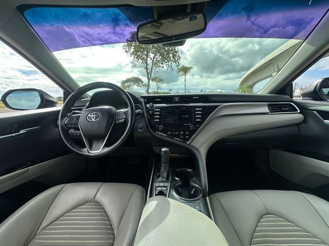 2018 Toyota Camry Hybrid SE CVT - 22701404 - 13