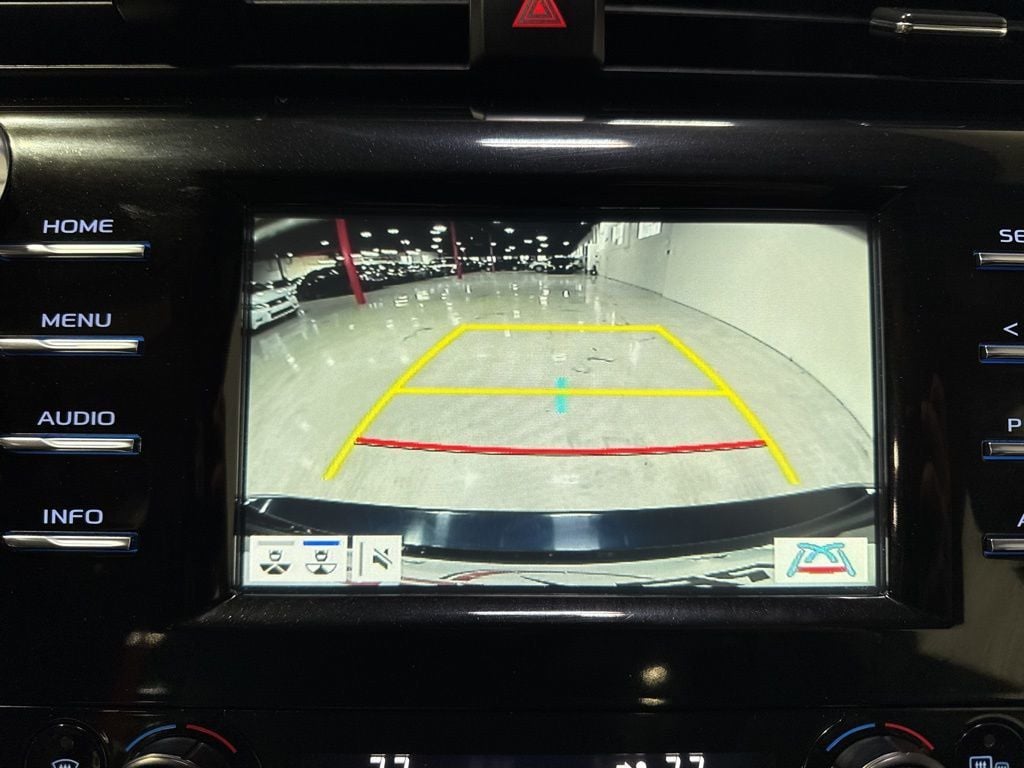 2018 Toyota Camry Hybrid XLE CVT - 22987323 - 17