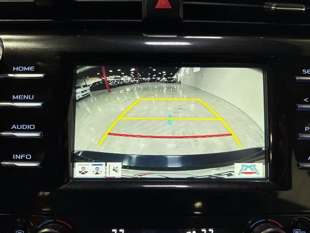 2018 Toyota Camry Hybrid XLE CVT - 22987323 - 17