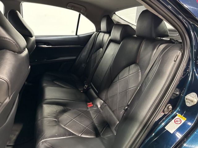 2018 Toyota Camry Hybrid XLE CVT - 22987323 - 31