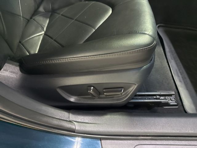 2018 Toyota Camry Hybrid XLE CVT - 22987323 - 42