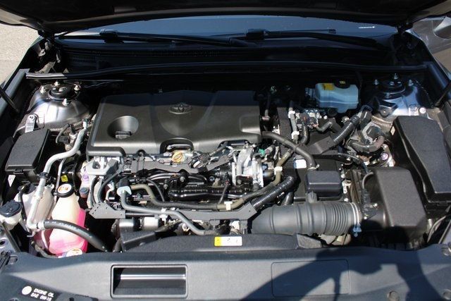 2018 Toyota Camry Hybrid XLE photo 28