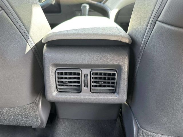 2018 Toyota Camry Hybrid XLE CVT - 22992727 - 23