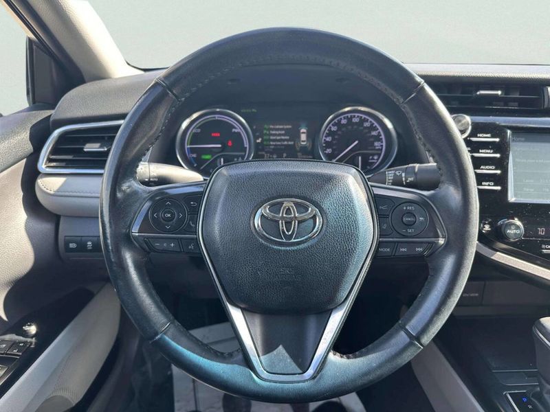 2018 Toyota Camry Hybrid XLE CVT - 22992727 - 27