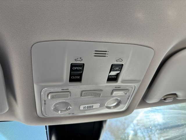 2018 Toyota Corolla  - 23100041 - 17
