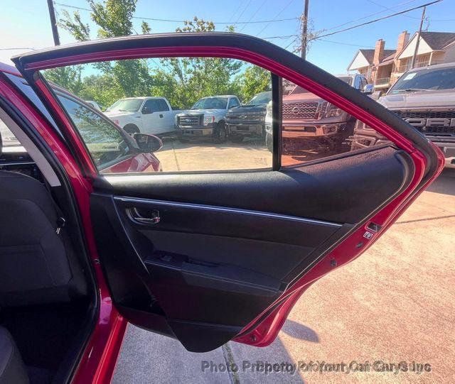 2018 Toyota Corolla  - 23042028 - 26