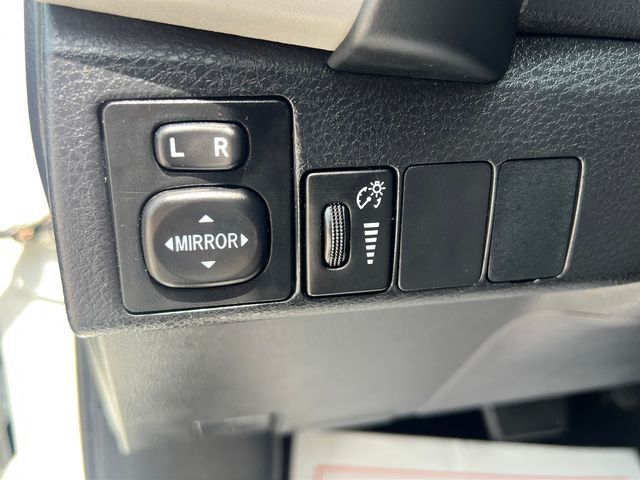 2018 Toyota Corolla L CVT - 23028533 - 17