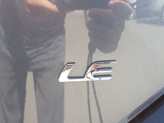 2018 Toyota Corolla LE - 18064492 - 8