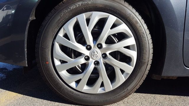 2018 Toyota Corolla LE - 18064632 - 9