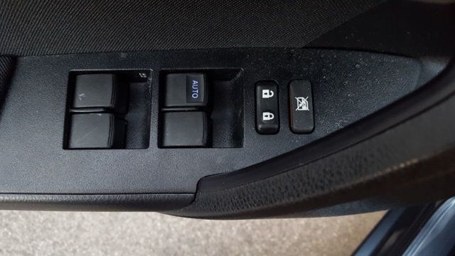 2018 Toyota Corolla LE - 18064632 - 17