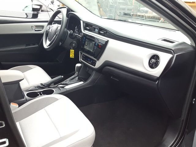 2018 Toyota Corolla LE - 18064635 - 10