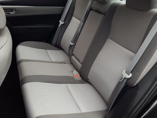 2018 Toyota Corolla LE - 18064635 - 13