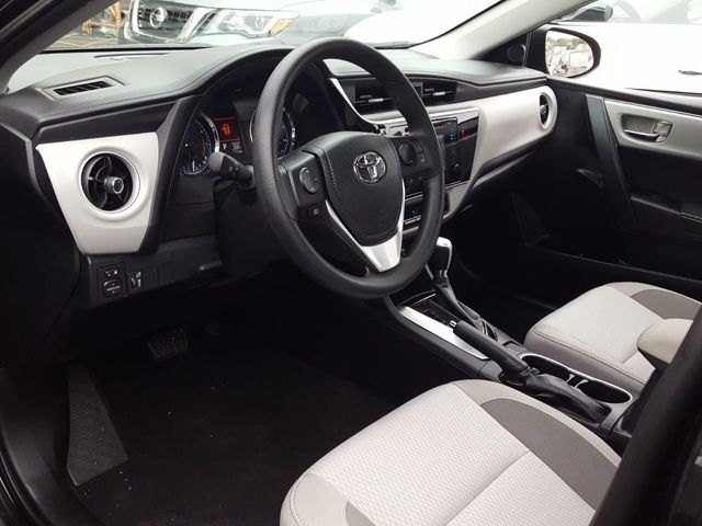 2018 Toyota Corolla LE - 18064635 - 15