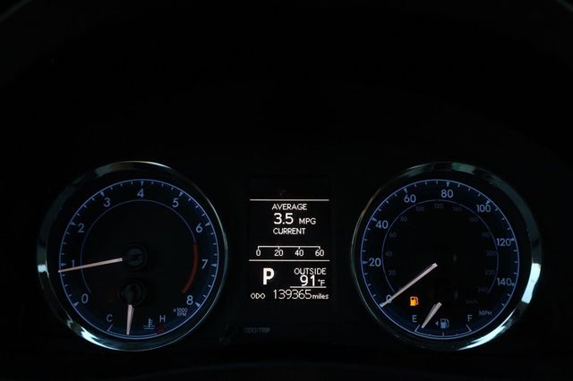 2018 Toyota Corolla LE - 23095860 - 44
