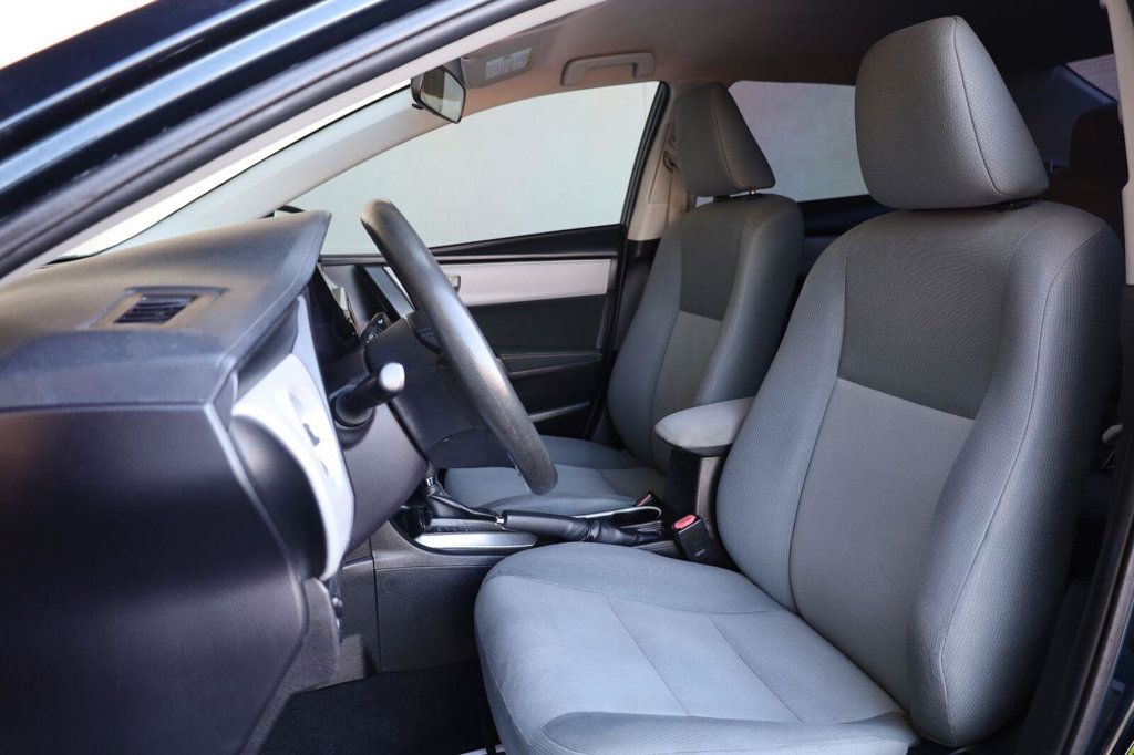 Toyota Corolla photo 17