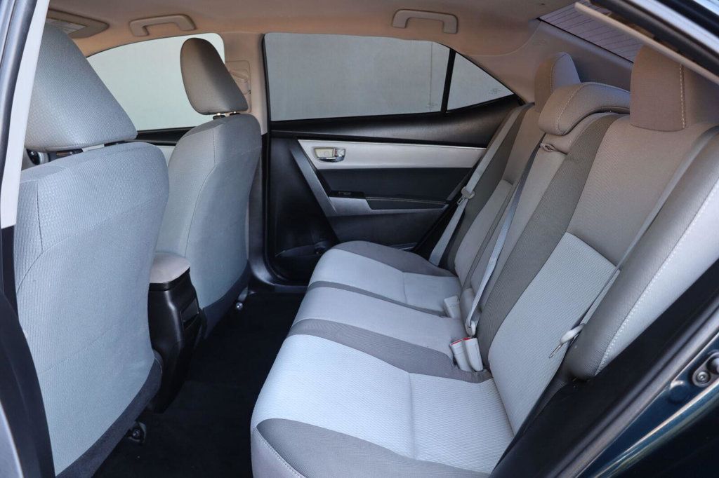 Toyota Corolla photo 19