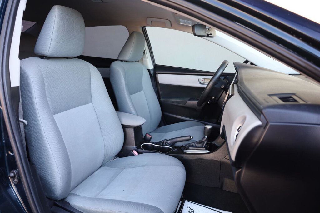 Toyota Corolla photo 25