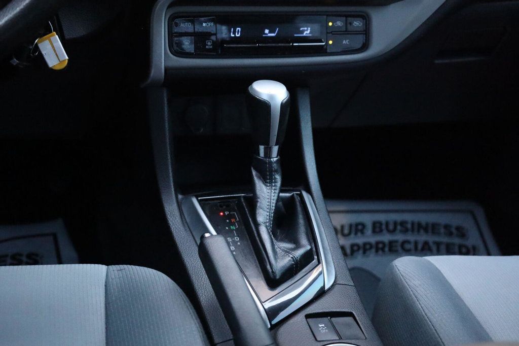 Toyota Corolla photo 39