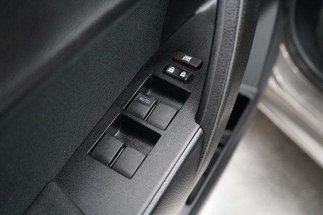 2018 Toyota Corolla LE - 23084414 - 9