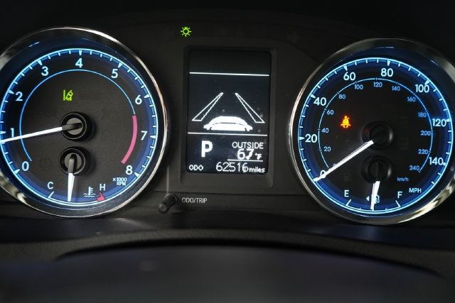 2018 Toyota Corolla LE - 23084414 - 22