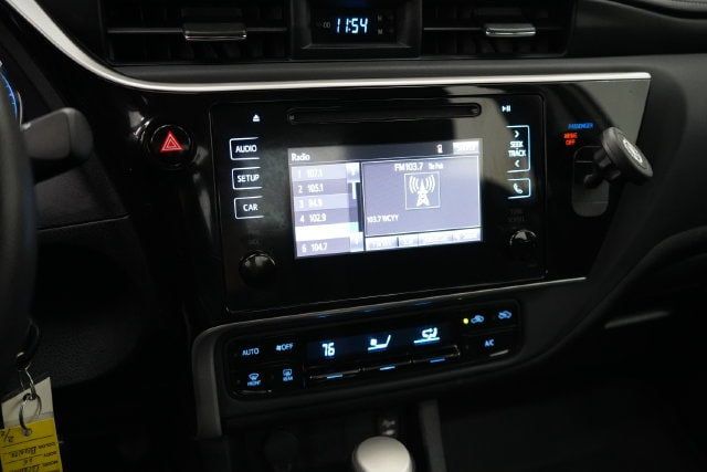 2018 Toyota Corolla LE - 23084414 - 23