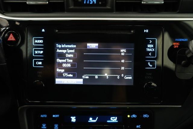 2018 Toyota Corolla LE - 23084414 - 27