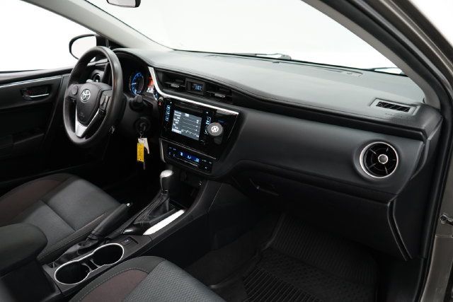 2018 Toyota Corolla LE - 23084414 - 41