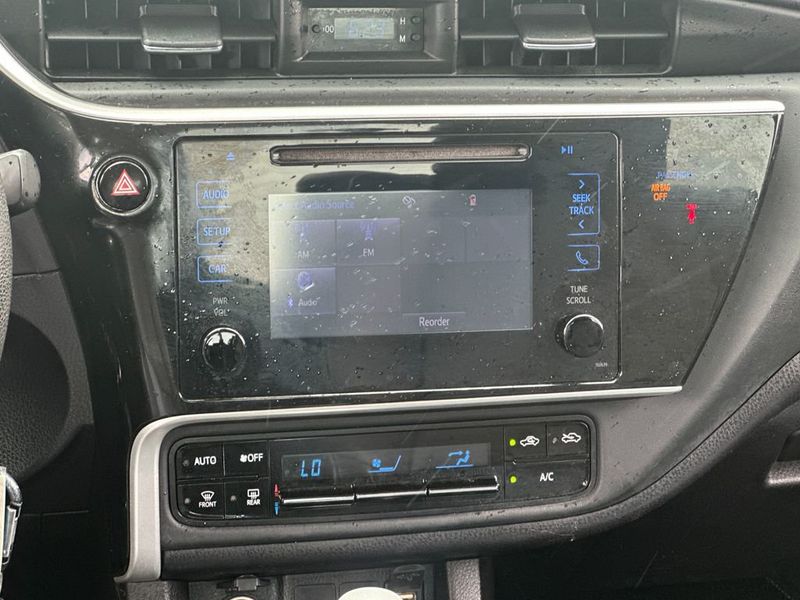 2018 Toyota Corolla LE CVT - 23033577 - 14