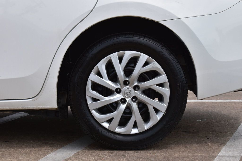 2018 Toyota Corolla LE CVT - 23061545 - 10
