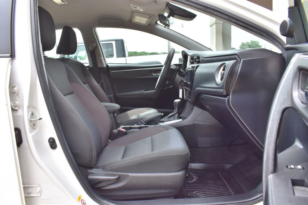 2018 Toyota Corolla LE CVT - 23061545 - 18