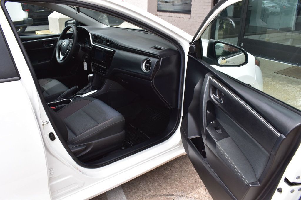 2018 Toyota Corolla LE CVT - 23061545 - 19
