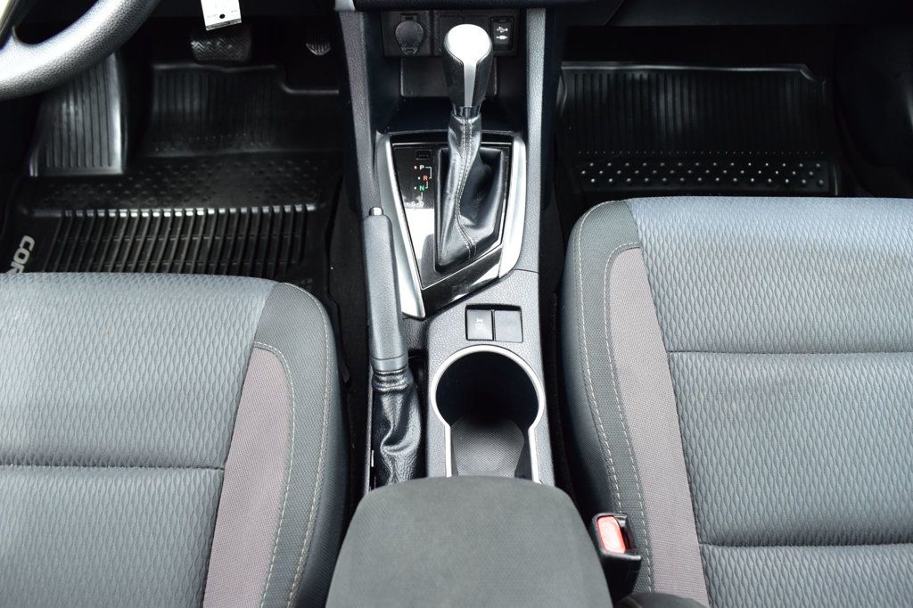 2018 Toyota Corolla LE CVT - 23061545 - 29