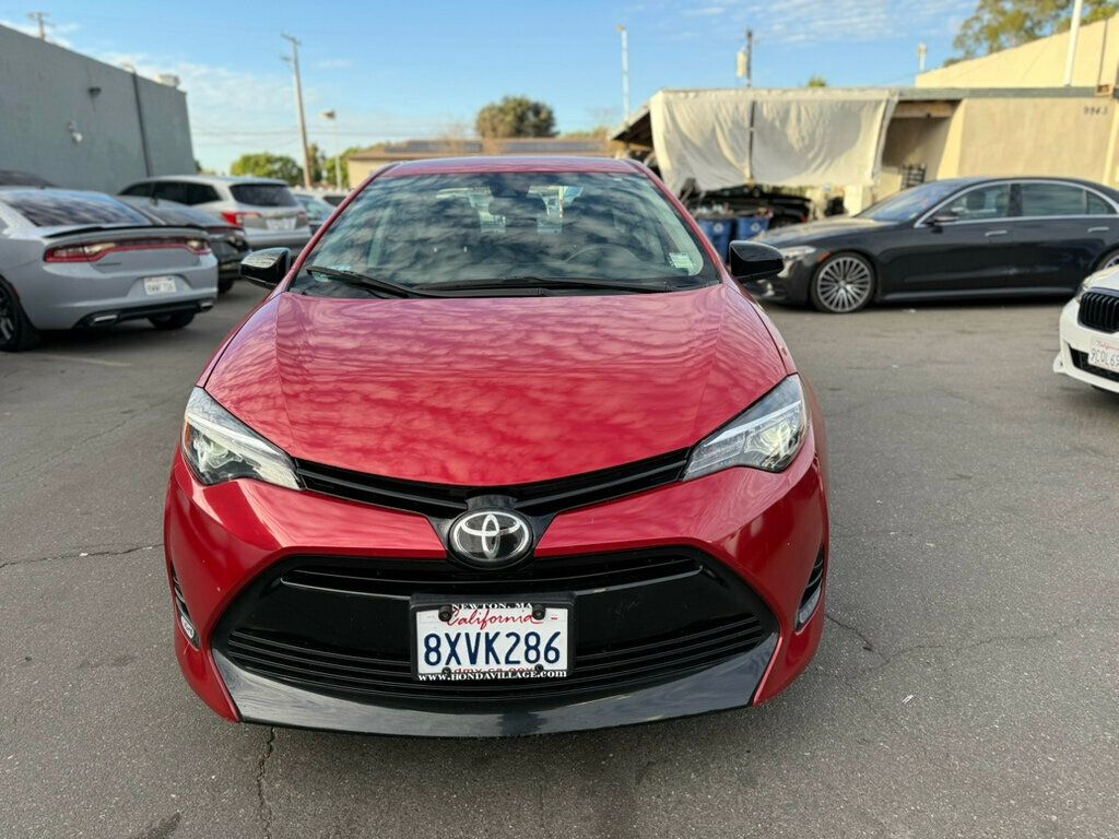 2018 Toyota Corolla LE photo 2