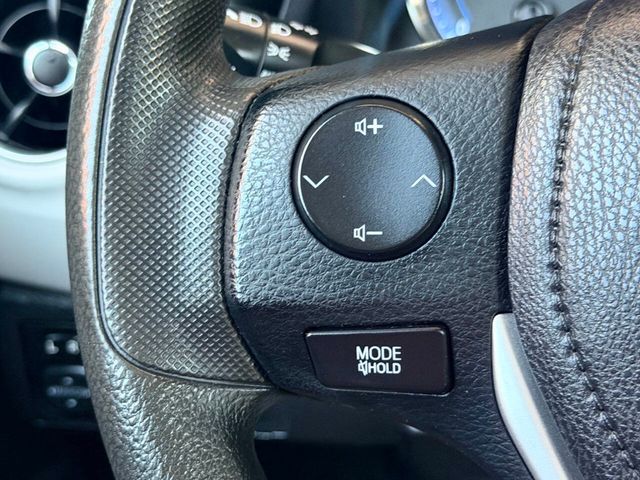 2018 Toyota Corolla LE CVT - 23054062 - 30