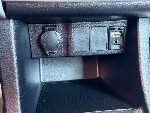 2018 Toyota Corolla LE CVT - 23054062 - 38