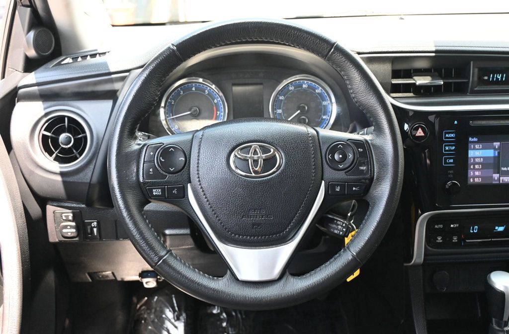 Toyota Corolla photo 12